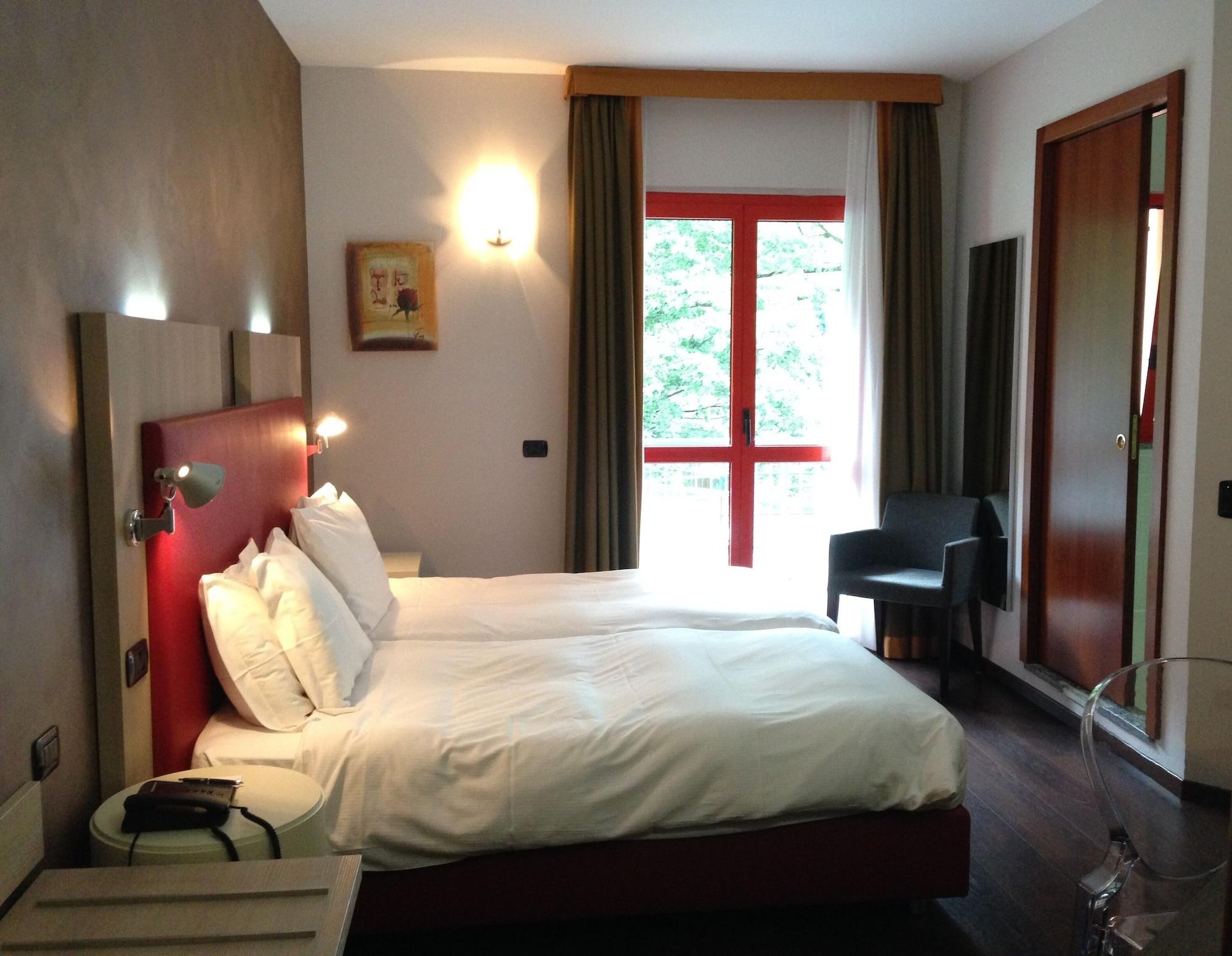 Hotel L'Approdo Петтенаско Экстерьер фото