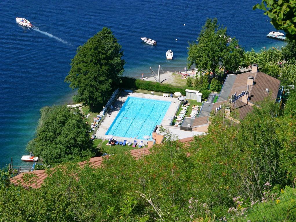 Hotel L'Approdo Петтенаско Экстерьер фото